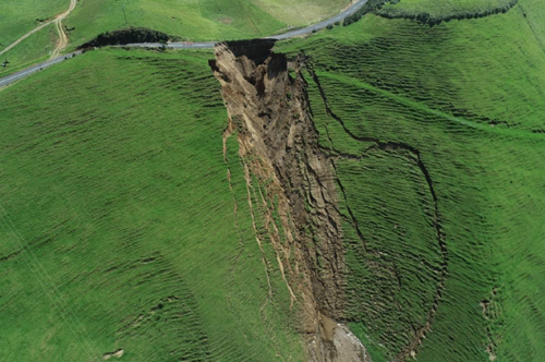 Image showing an aerial view of the major slip on Manukau Heads Road, Awhitu Peninsula