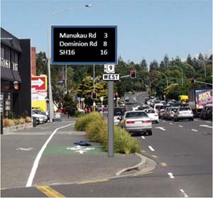 Variable message sign showing travel time to Manukau Road, Dominion Road and SH16