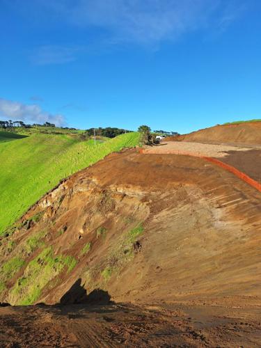 The top of the slip has been trimmed back ready for hydroseeding.
